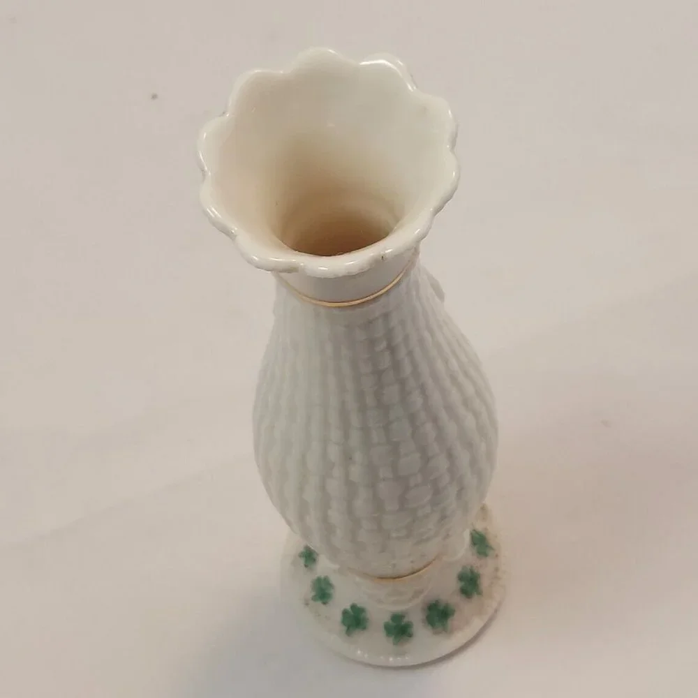 Retired “Irish Rose” Bone China Bud Vase Made for the Danbury Mint 5” tall Heart